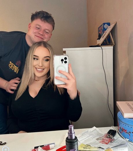 Emily Gillick ポルノスター セックス アーカイブ