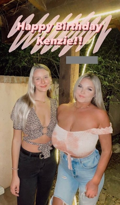 黒人レズビアンOnlyFans アートヌード 画像