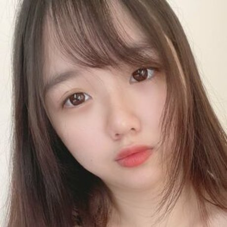 Mika Ying アートスター ギャラリー