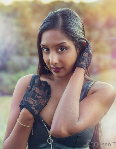 黒檀の小人OnlyFans 可愛い 画像