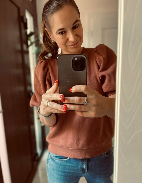 hotqueenr ポルノ女優 写真