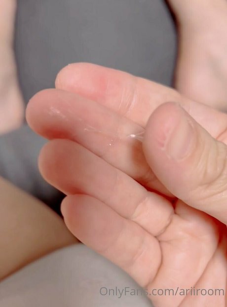 ariiroom セクシーモデル 写真