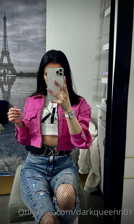 darkqueenn01 セクシー女優 写真