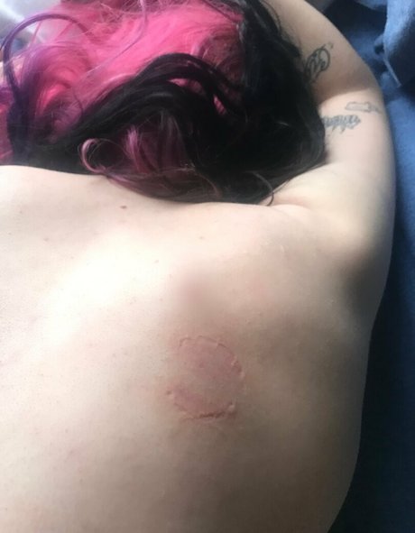 スターティーンオンリーファンズ ポルノ 写真