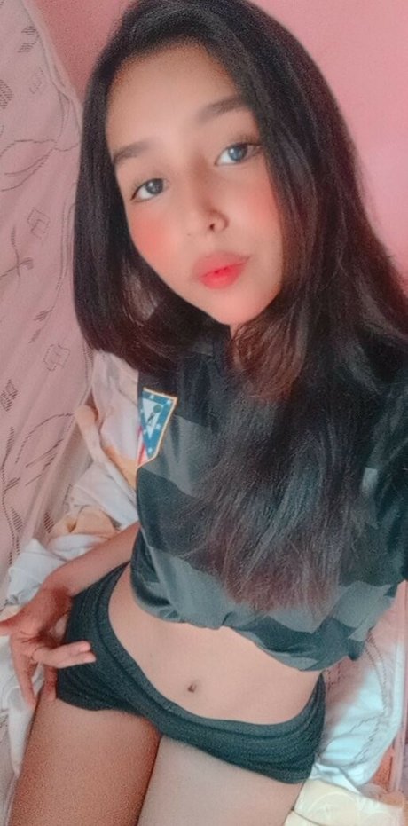 巨乳とお尻のOnlyFans 無料セクシー 写真