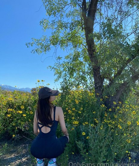 ティーンヌードOnlyFans 無料ヌード 写真