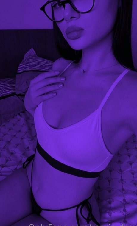 ティーングラスオンリーファン 美しいヌード 画像