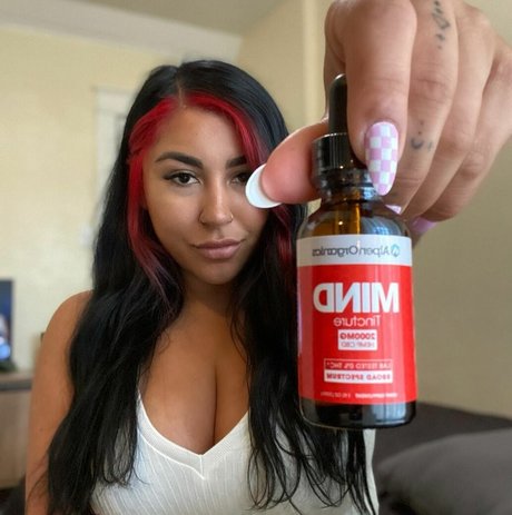 サッカーママOnlyFans 無料セクシー 画像