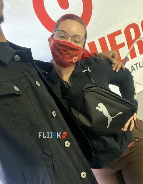 アジアの女性支配OnlyFans アートポルノ 画像