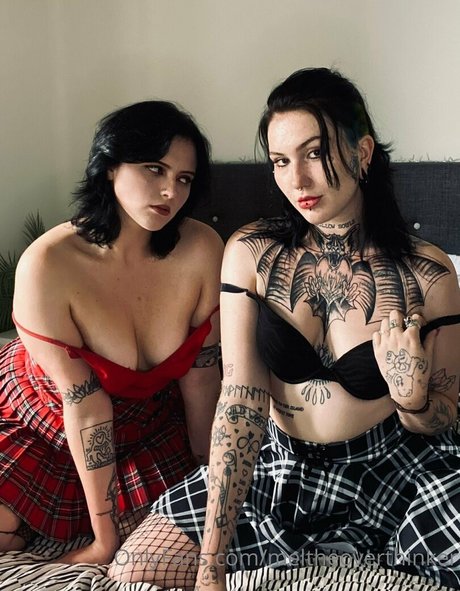 meltheoverthinker セクシー女優 ギャラリー