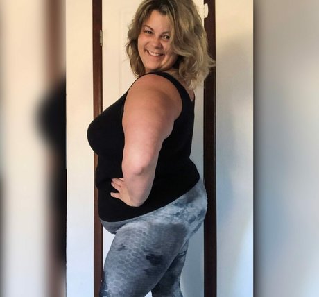 plussize andfine ヌード女優 画像