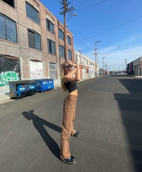 Emiliee Russo 最高のポルノスター ギャラリー