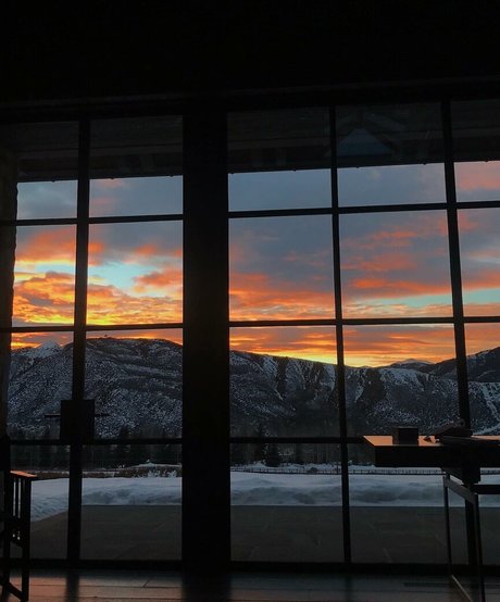 Emiliee Russo ヌードモデル 画像