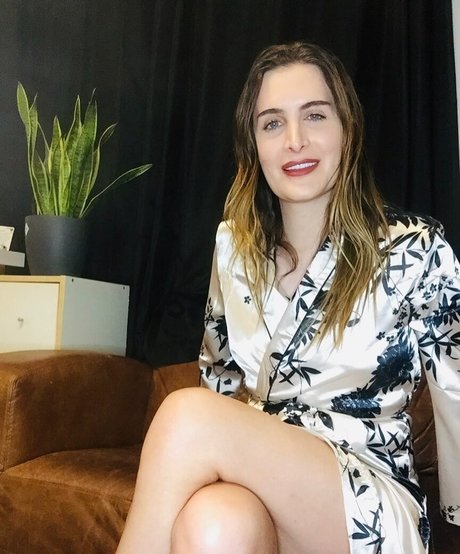 Britishmeghanspice ポルノスター 可愛い ギャラリー