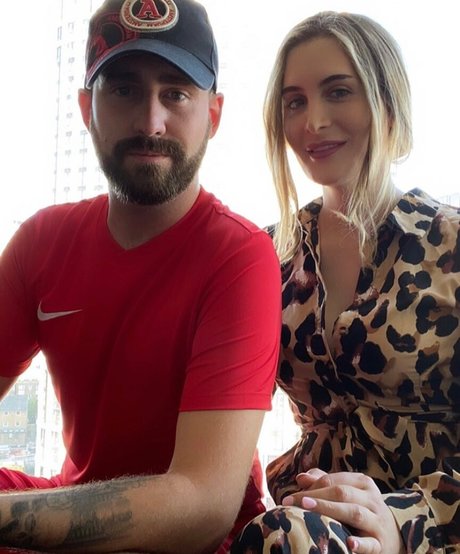 Britishmeghanspice ポルノスター 画像