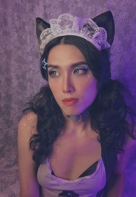 Emily Yunicorn 美しいモデル 写真