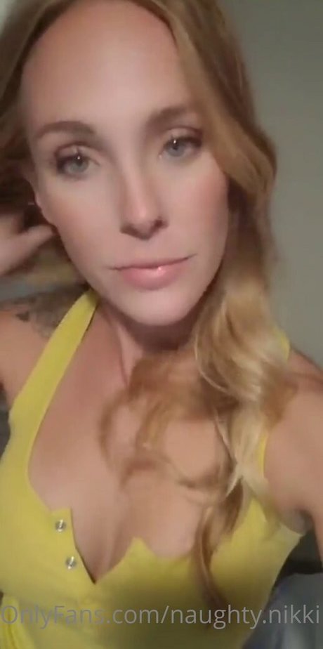 LovelyNikki08 エロティック女優 写真