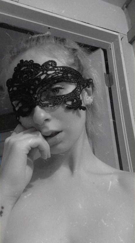 summerlosco アダルトスター 写真