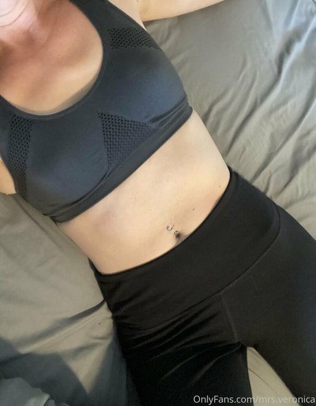 mrs veronica セックスモデル 写真