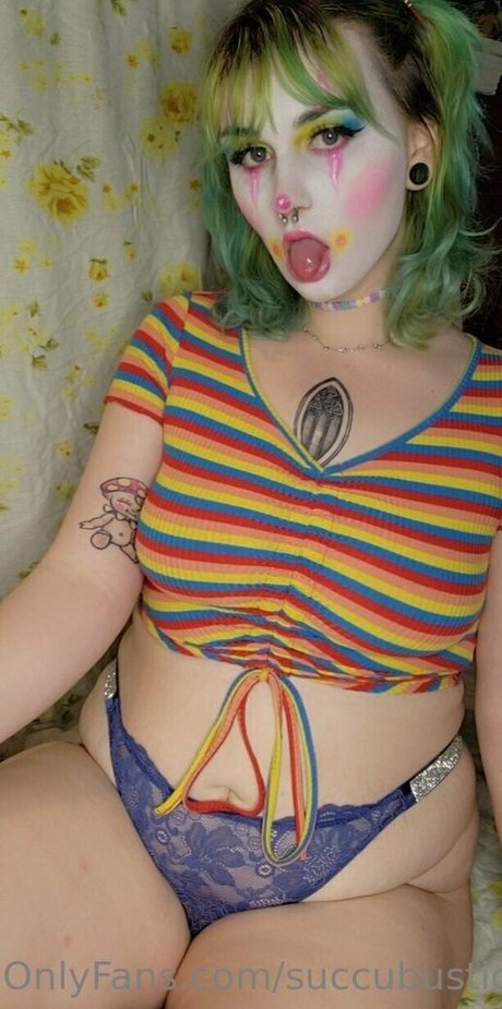 succubusticslut 素敵なポルノスター 写真