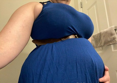 金髪ストリップOnlyFans ヌード 画像