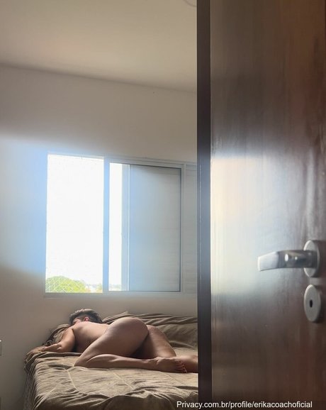 Erika Coachicial 美しいポルノスター 写真