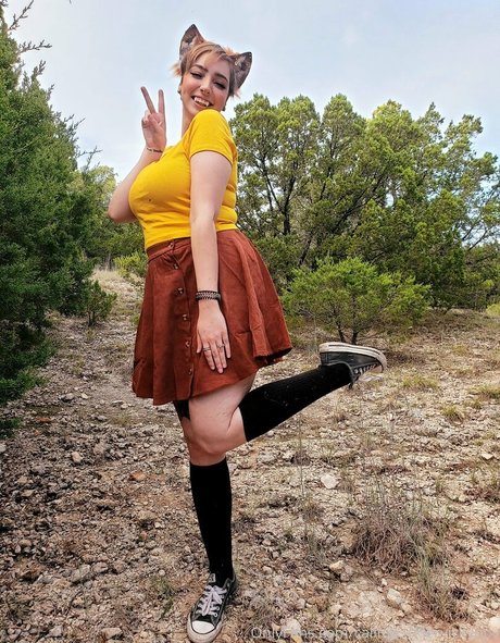 callme ickiervickyfree 裸モデル 写真