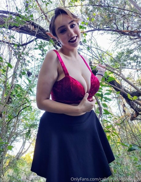 callme ickiervickyfree profile image