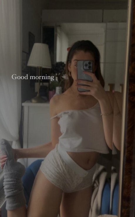 Leyla Sitki 限定スター 画像