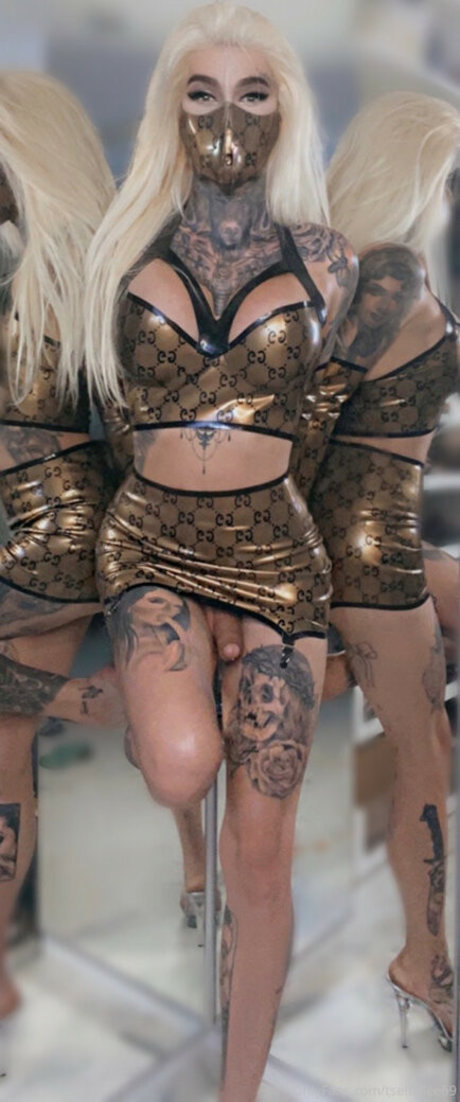 スリムな熟女OnlyFans 美しいポルノ ギャラリー