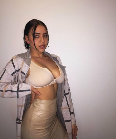 アジアンジム OnlyFans 可愛い 画像