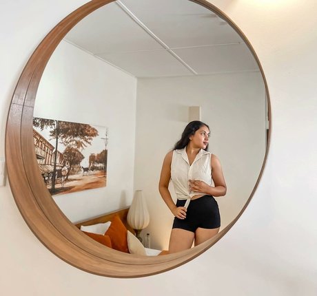 アジアンタトゥー OnlyFans ポルノ 画像