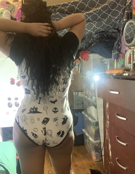 chesshy luv ポルノモデル ギャラリー