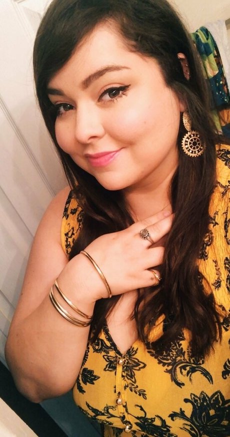 lilycupcakes アダルトモデル ギャラリー