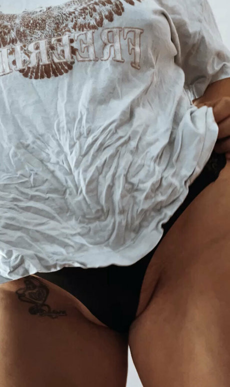 milalulu 完璧なポルノスター 写真