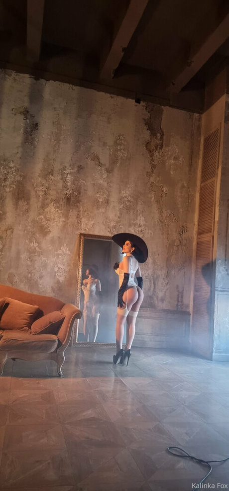 kalinkafox ヌードのポルノスター ギャラリー