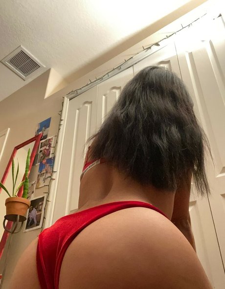 曲線美の黒檀OnlyFans エロチック 画像