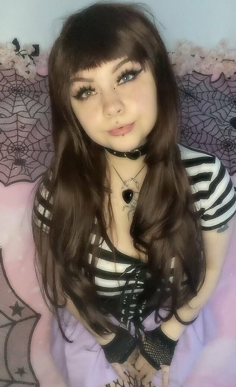 そばかすOnlyFans セクシーヌード アーカイブ