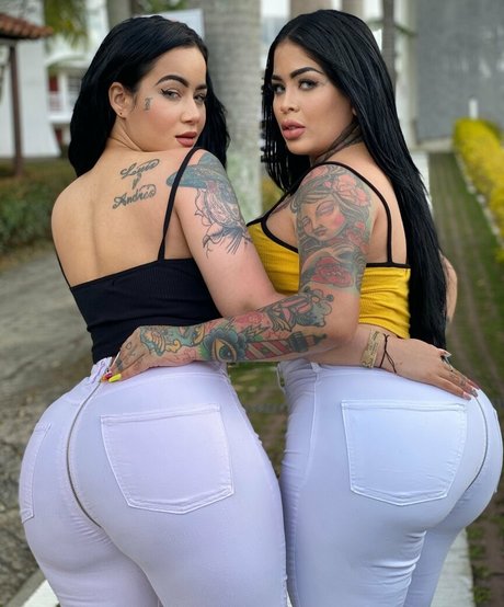 小さいチンポOnlyFans ホットxxx 写真