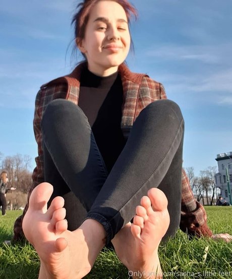 sasha s little feet XXXモデル 写真
