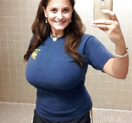 裸の写真 OnlyFans アートヌード 画像