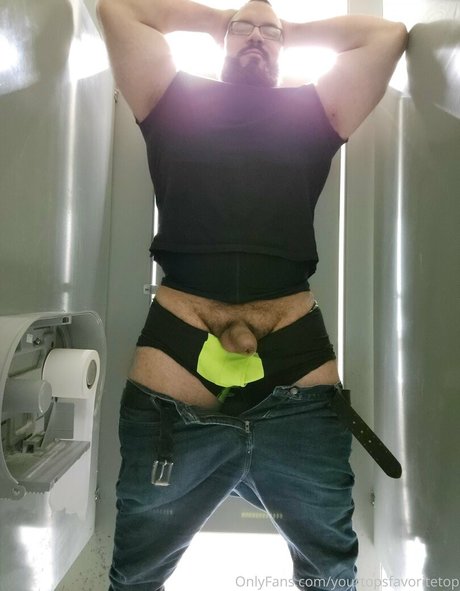 yourtopsfavoritetop 裸のモデル 写真