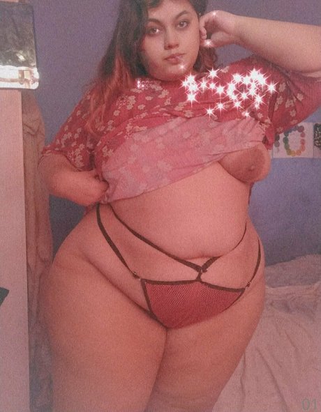 pixie aldi セクシーモデル 写真