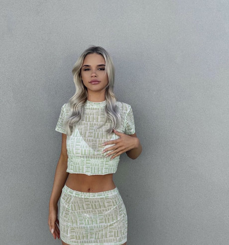 Indienna ポルノスター HD 画像