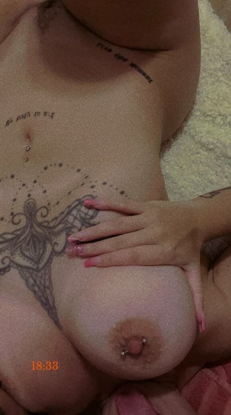 Jeskaline ポルノスター 高品質 画像