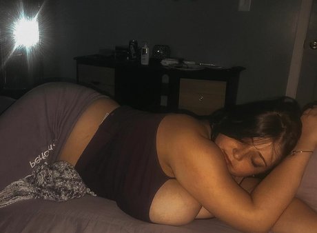 細身の巨乳OnlyFans 無料セクシー ギャラリー