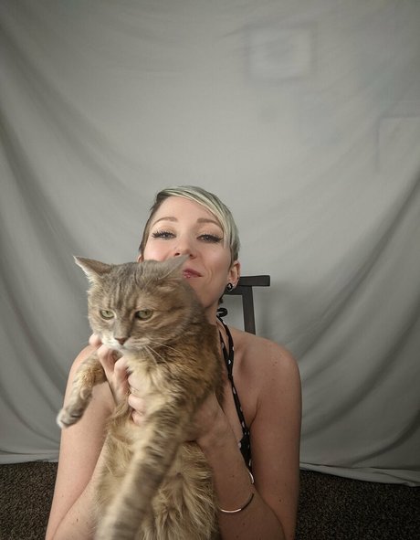 ikuyikuy アダルト女優 画像