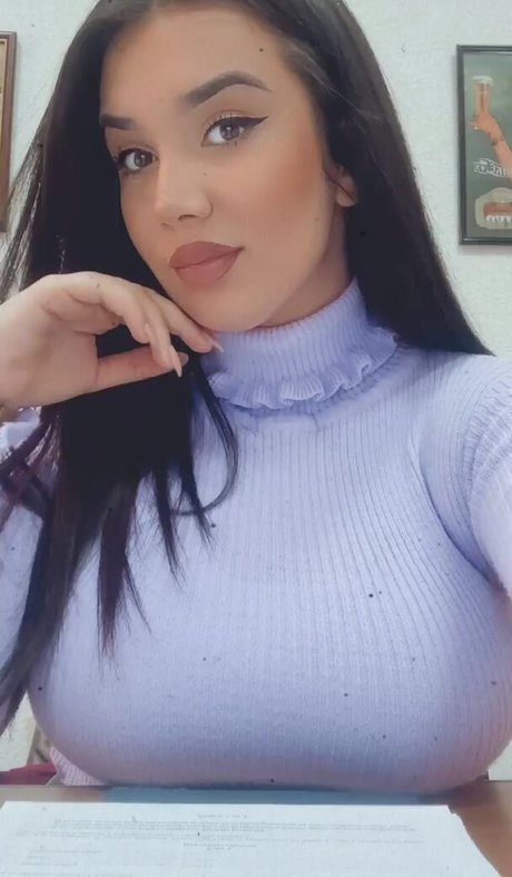 若い熟女OnlyFans ポルノグラフィック 画像