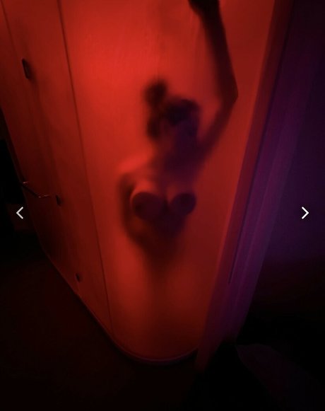 Kaylamhorn エロティックなモデル 画像