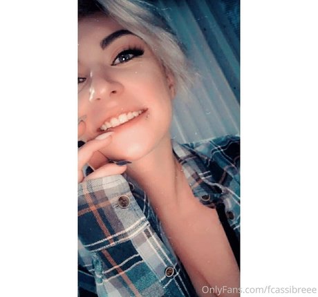 fcassibreee 最高のスター 写真